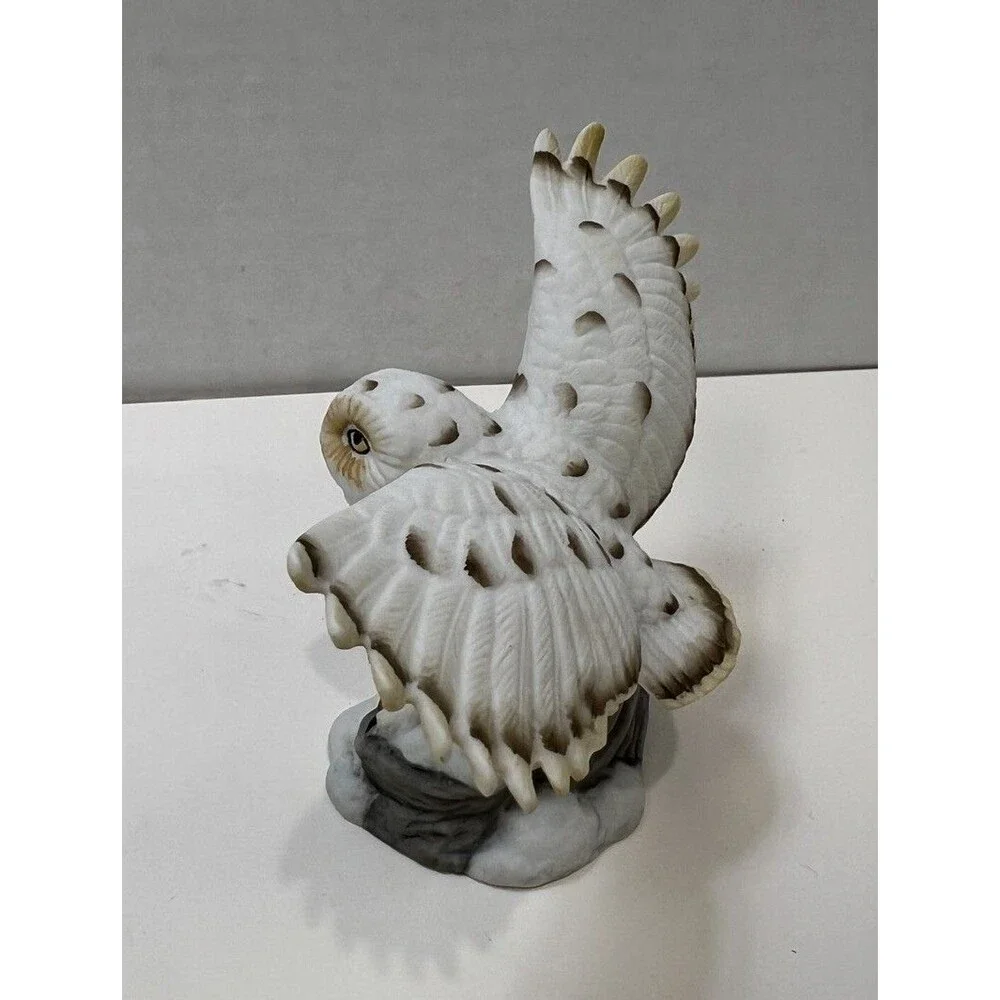 Vintage Little Snowy White Owl Bird Spread Wings Porcelain Figurine 5
